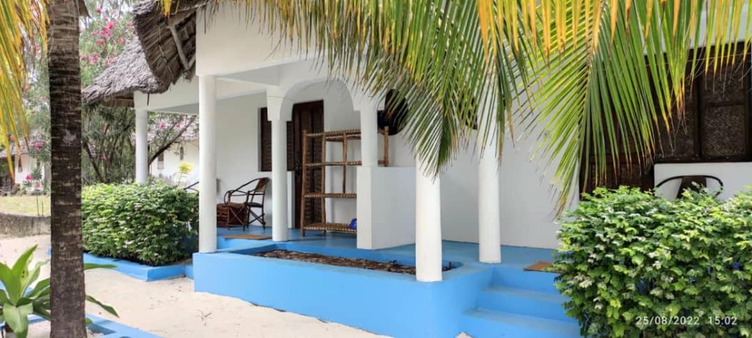 Oasis Hotel